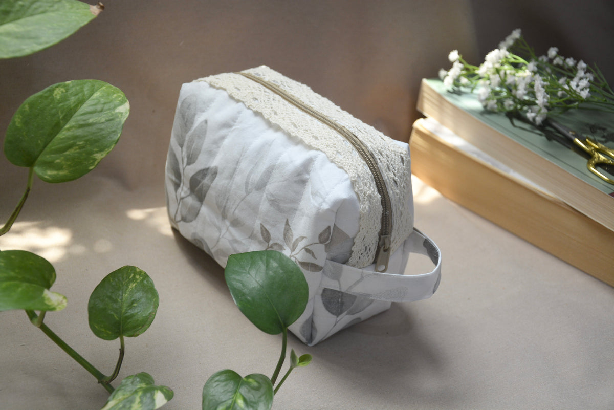 Eucalyptus Quilted Pouch (Medium