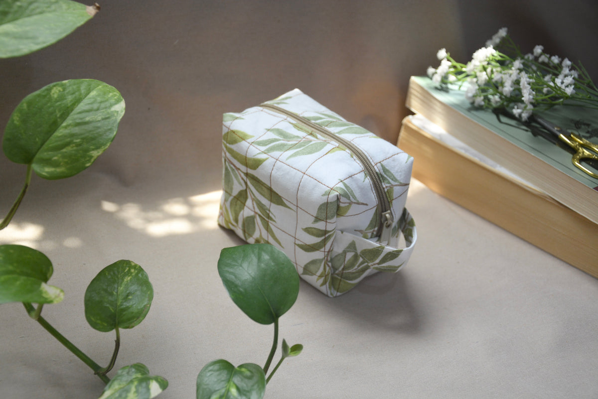 Branches Quilted Pouch (Small) | باوتش أغصان