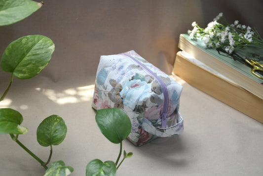 Spring Rose Quilted Pouch (Small) | باوتش ورد الربيع