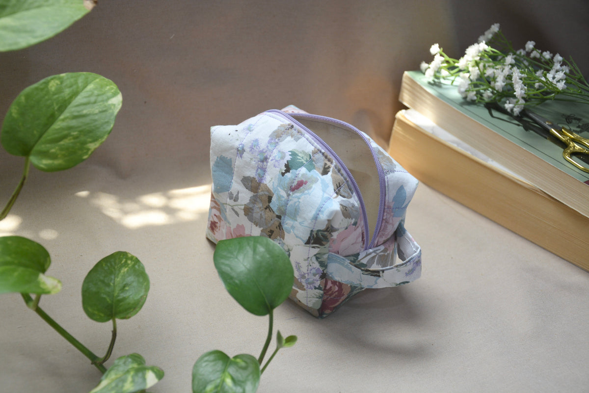 Spring Rose Quilted Pouch (Small) | باوتش ورد الربيع