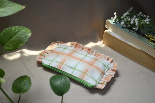 Orange Caroh Small pouch flat ruffle