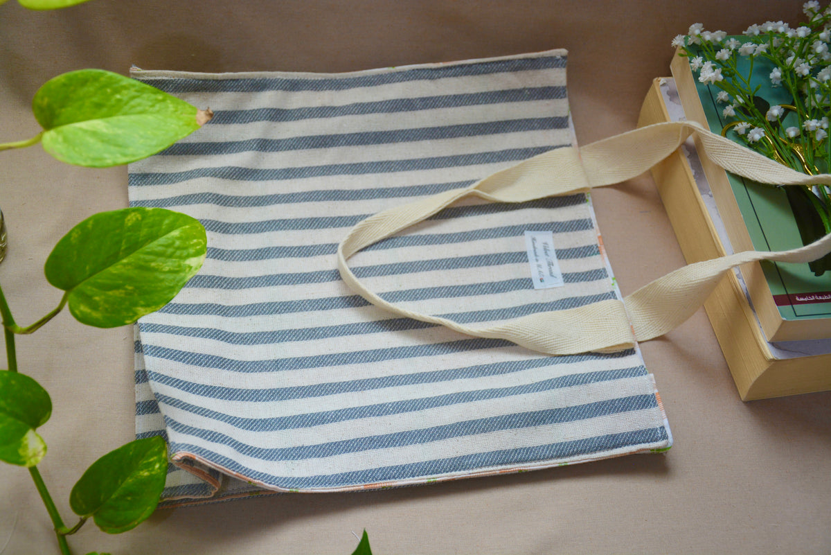 حقيبة توت قماشية مخططة – Striped Canvas Tote Bag